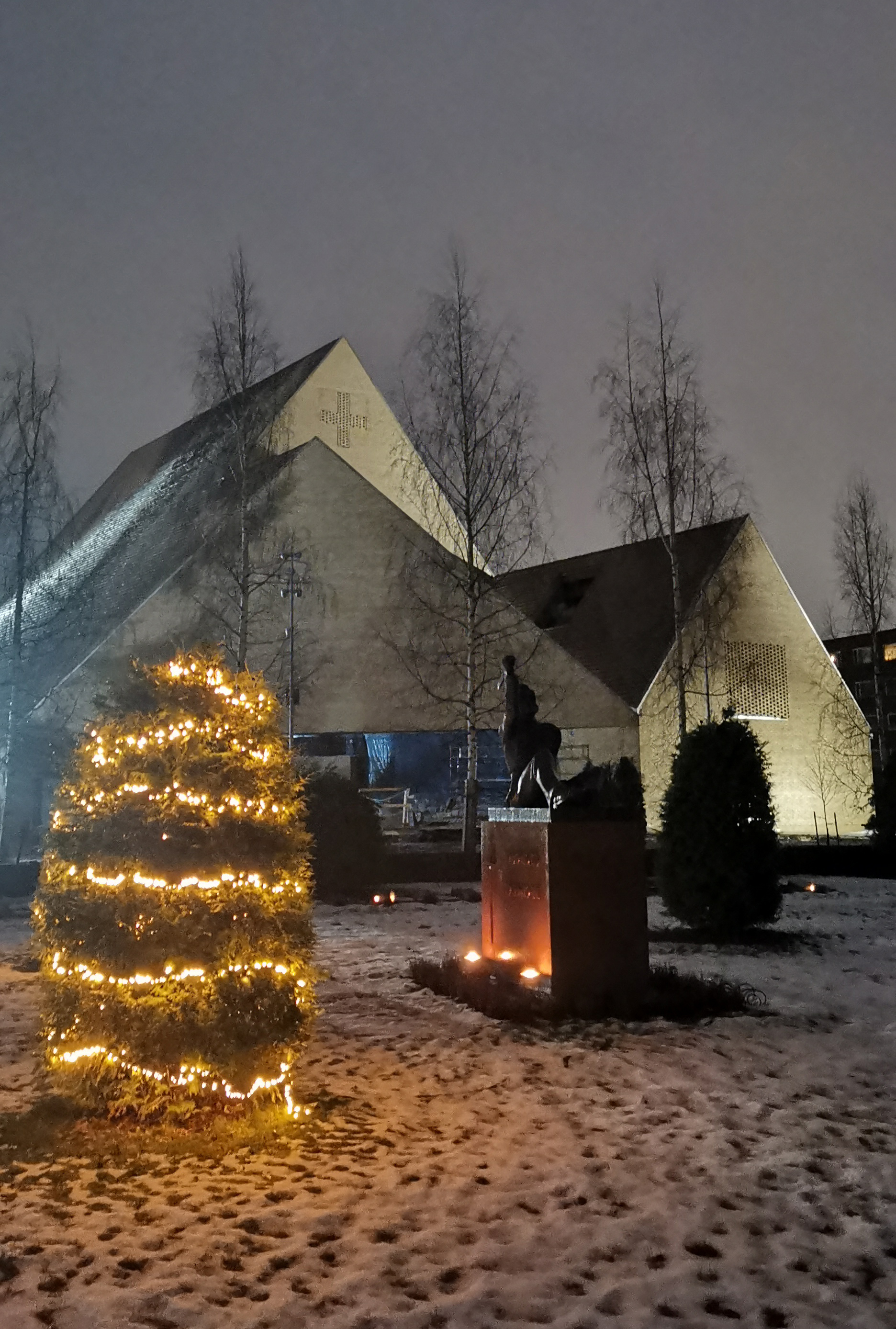 Omaishoitajien joulujuhla torstaina 9.12. klo 17 Pyhän Kolminaisuuden kirkossa
